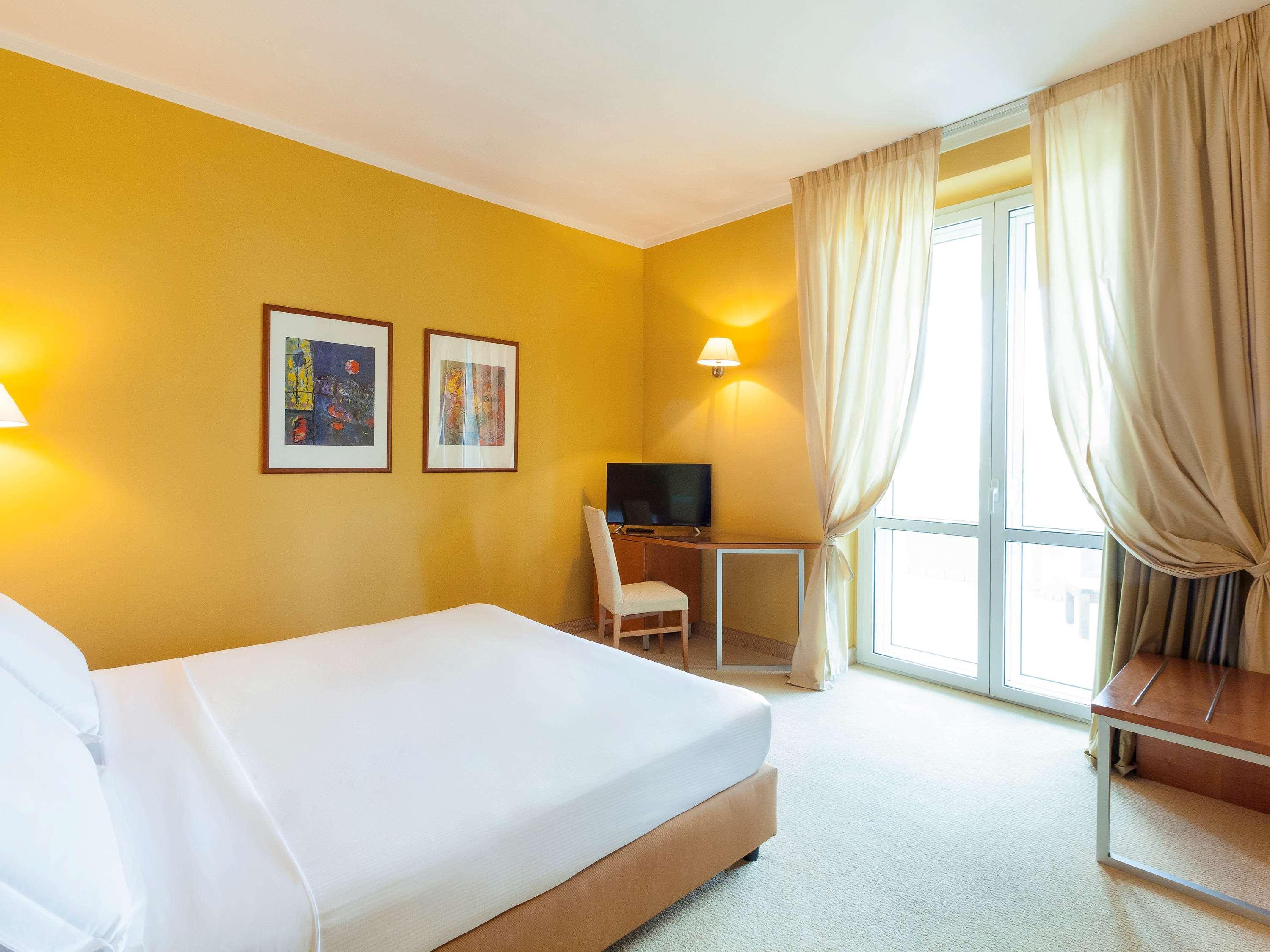 Ibis Styles Bari Giovinazzo Hotel Ngoại thất bức ảnh