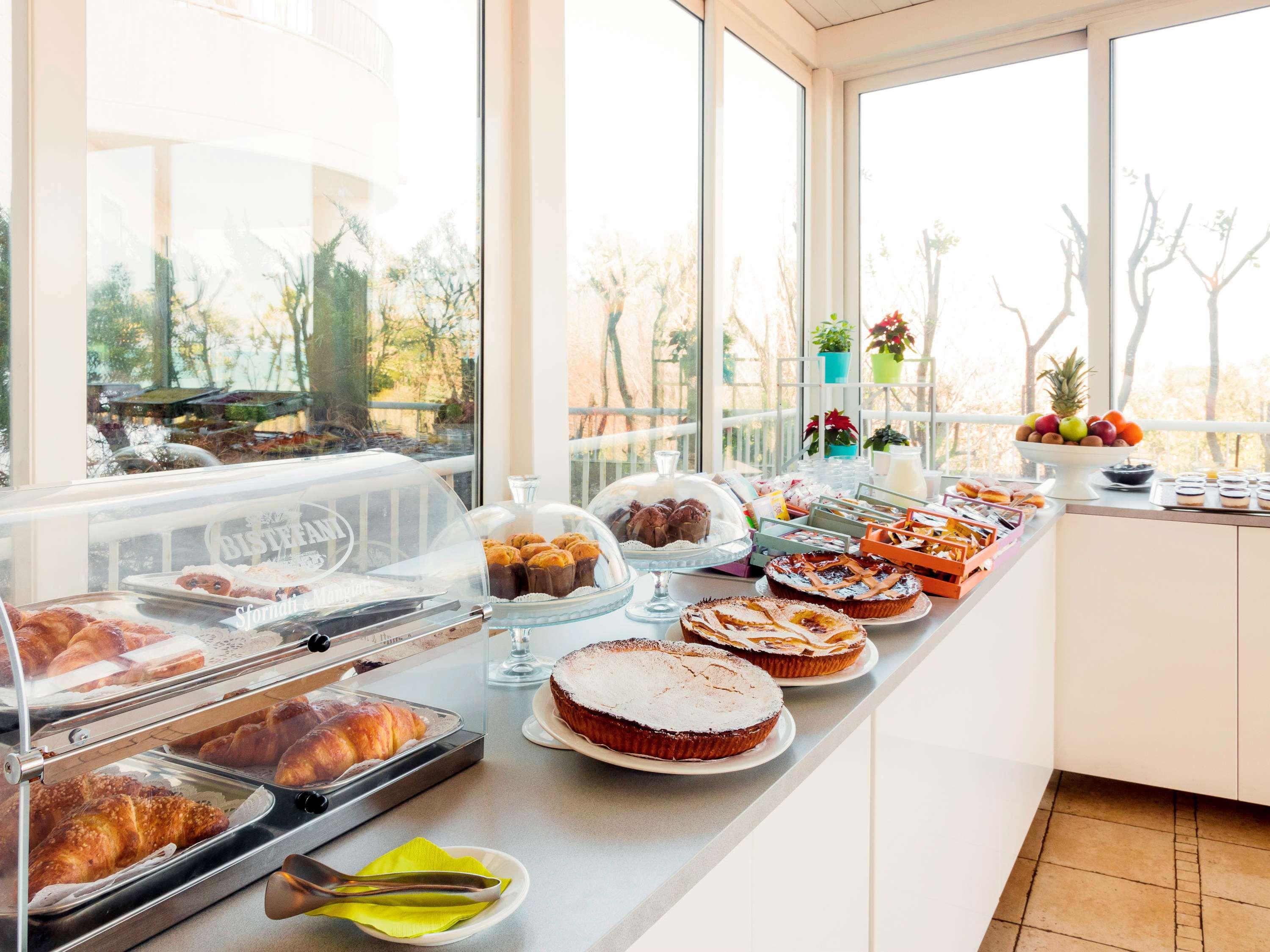 Ibis Styles Bari Giovinazzo Hotel Ngoại thất bức ảnh