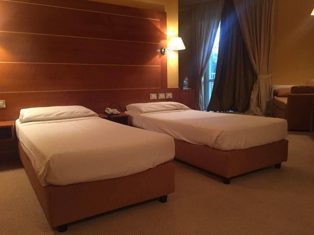 Ibis Styles Bari Giovinazzo Hotel Ngoại thất bức ảnh